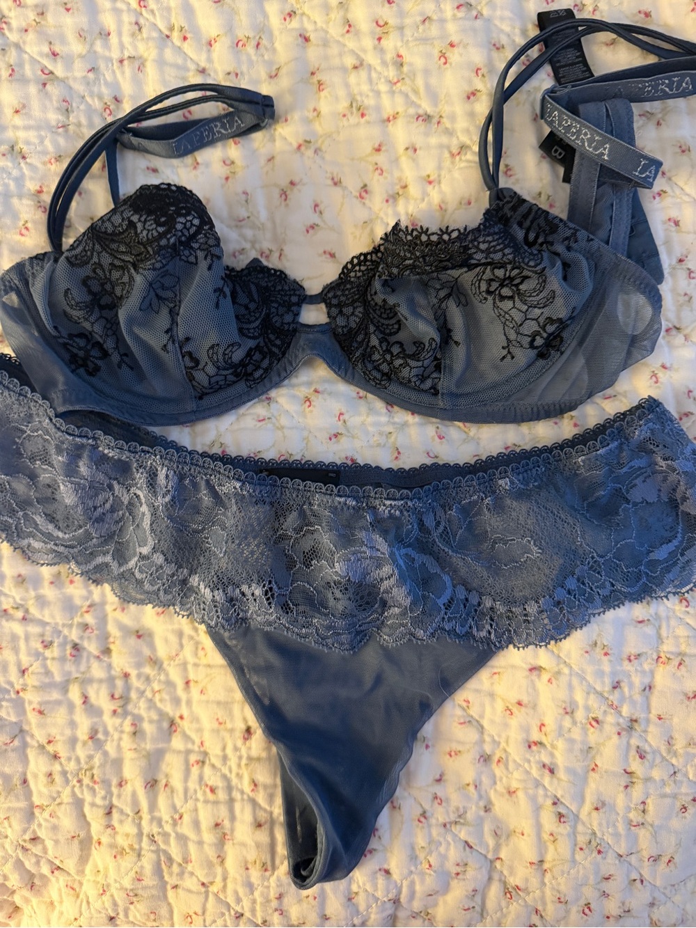 Lace Underwire Bra & Lace Trim Thong Set